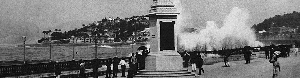 Ressaca próxima à avenida Central, atual Rio Branco, vendo-se o obelisco – Augusto Malta, 1907